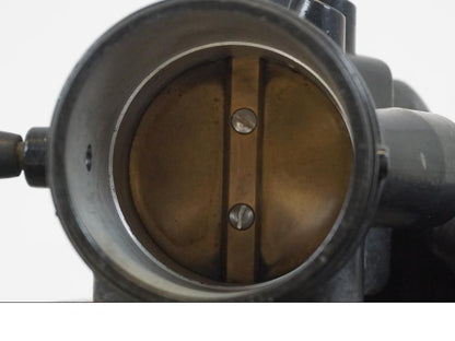 Extrabild2 på Spjällhus från en BMW R 1150 R -2002 motorcykel.