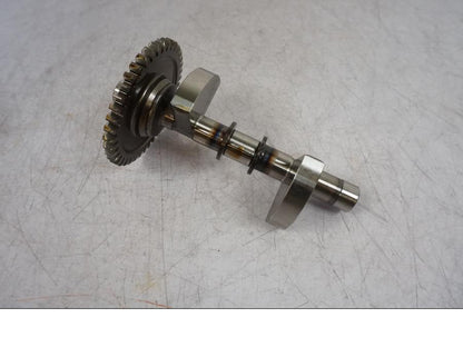 Baksidan på Balansaxel från en BMW F 750 GS -2020 motorcykel.