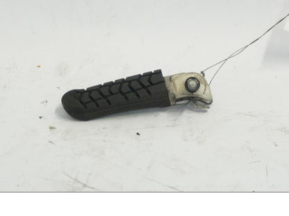 Baksidan på Fotpinne från en KTM 790 Duke -2018 motorcykel.