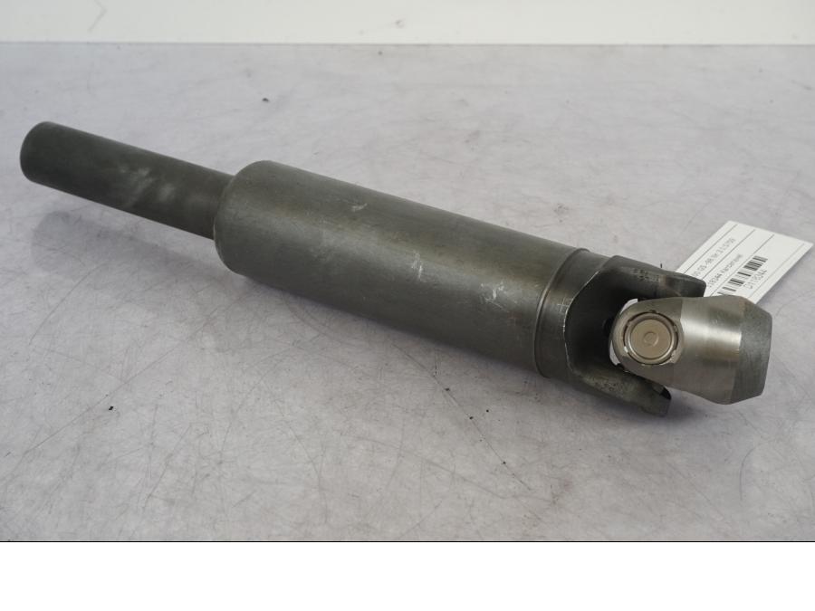 Framsidan på Kardanaxel från en BMW R 1100 GS -1998 motorcykel.