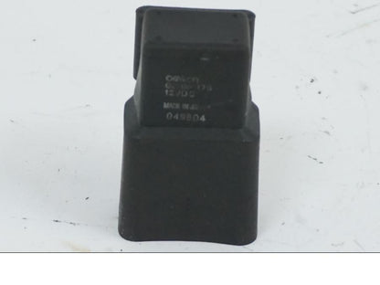 Framsidan på Relä från en Honda CB 650 R -2019 motorcykel.