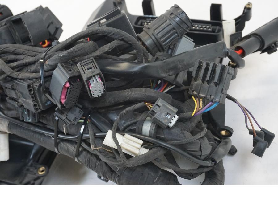 Extrabild5 på Kabelstam från en BMW K 1200 LT -2004 motorcykel.