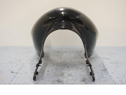 Baksidan på Bensintankskåpa från en BMW F 650 -1998 motorcykel.