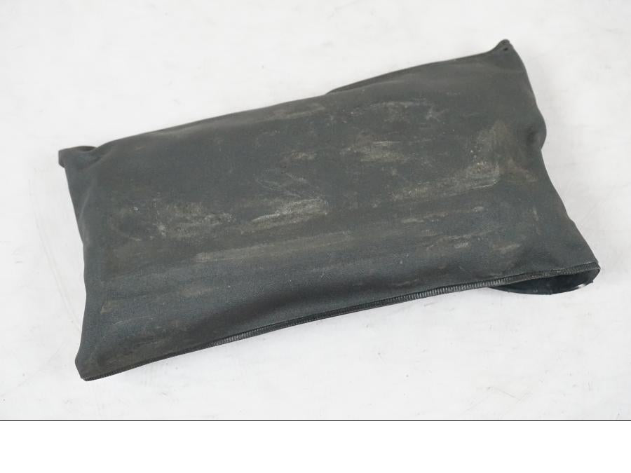 Snett nerifrån på Verktyg från en Yamaha XVS 1100 -2000 motorcykel.