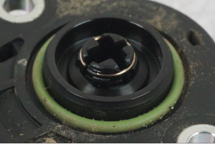 Snett uppifrån på Växelindikator från en BMW R 1200 GS -2018 motorcykel.