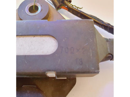 Höger sida på Motstånd från en Suzuki GSX-R 1000 -2001 motorcykel.