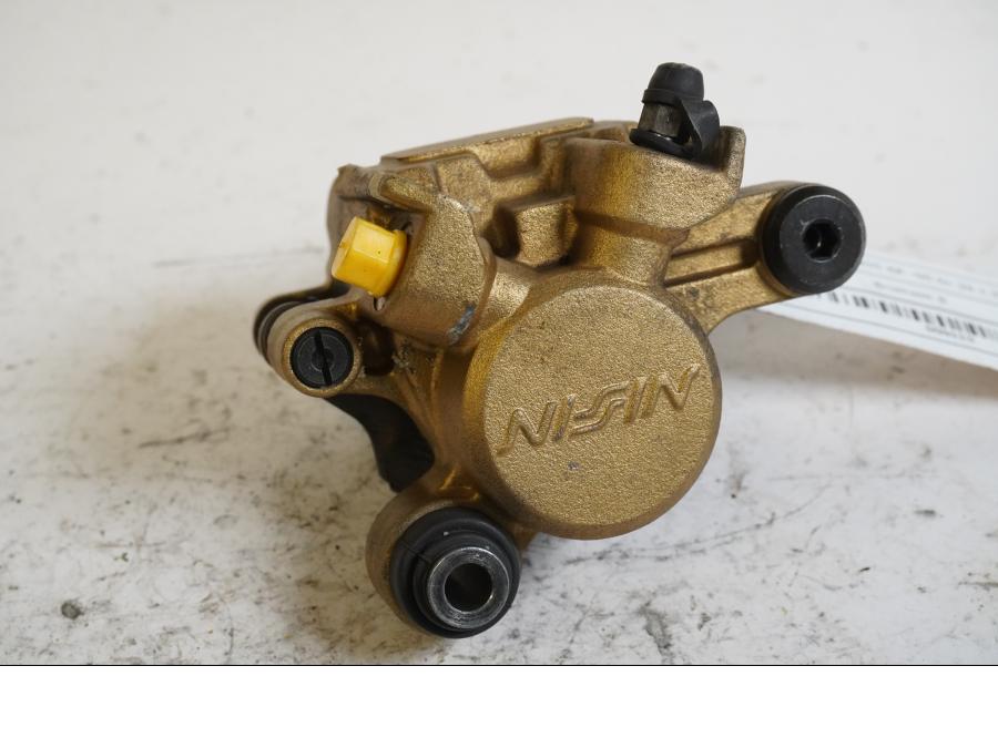 Framsidan på Bromsok från en Honda CBR 900 RR -2000 motorcykel.