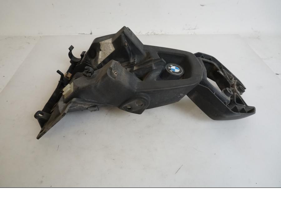 Vänster sida på Skylthållare från en BMW K 1200 S -2007 motorcykel.