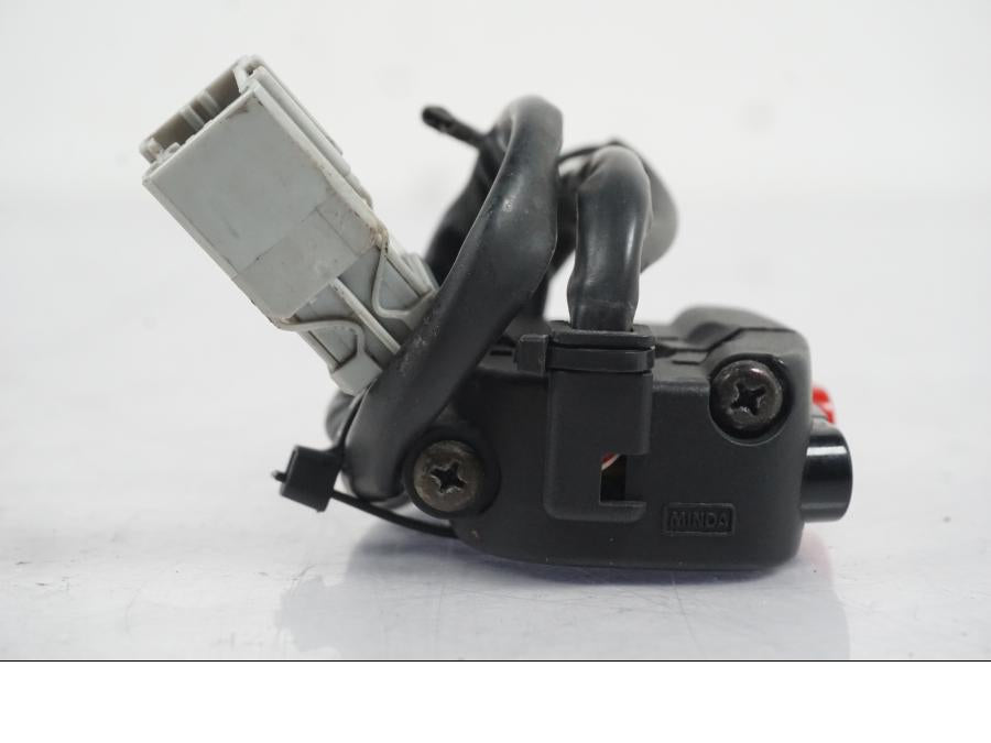 Extrabild1 på Styrelreglage från en MV Agusta Dragster -2014 motorcykel.