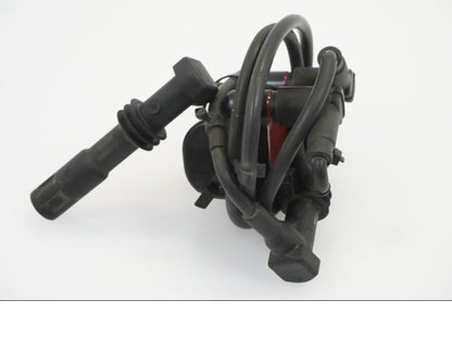 Baksidan på Tändspole från en BMW R 1150 R -2002 motorcykel.