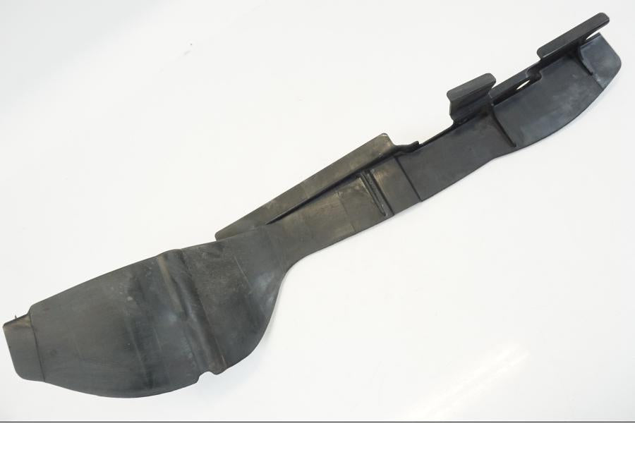 Snett nerifrån på Undertail från en Honda XL 1000 V -1999 motorcykel.