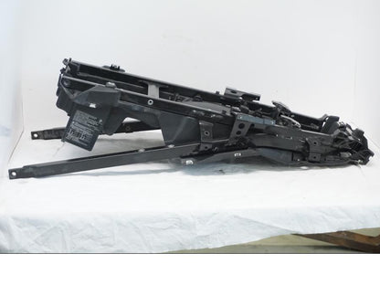 Höger sida på Bakram från en BMW K 1600 -2015 motorcykel.