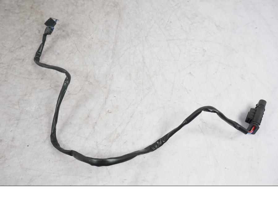 Snett nerifrån på Kopplingskontakt från en Ducati Multistrada V4 -2024 motorcykel.