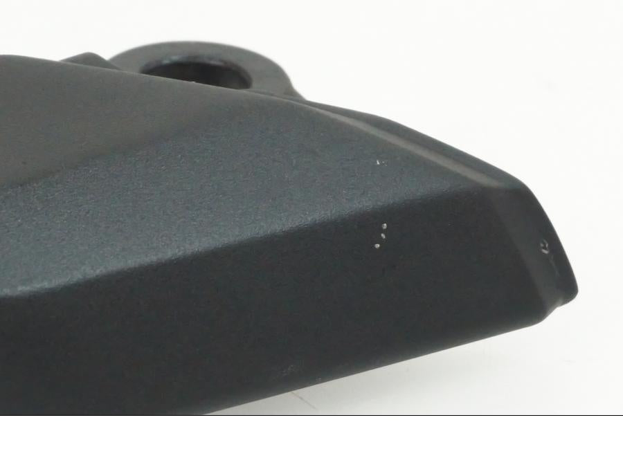 Snett nerifrån på Bromsgrepp från en BMW R 1300 GS -2024 motorcykel.