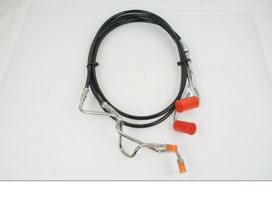 Framsidan på Bromsslang från en H-D Harley diverse -2016 motorcykel.