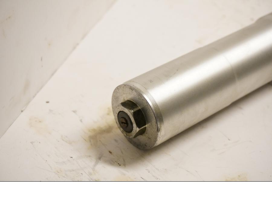 Snett uppifrån på Gaffelben från en Hyosung GT 650 -2006 motorcykel.