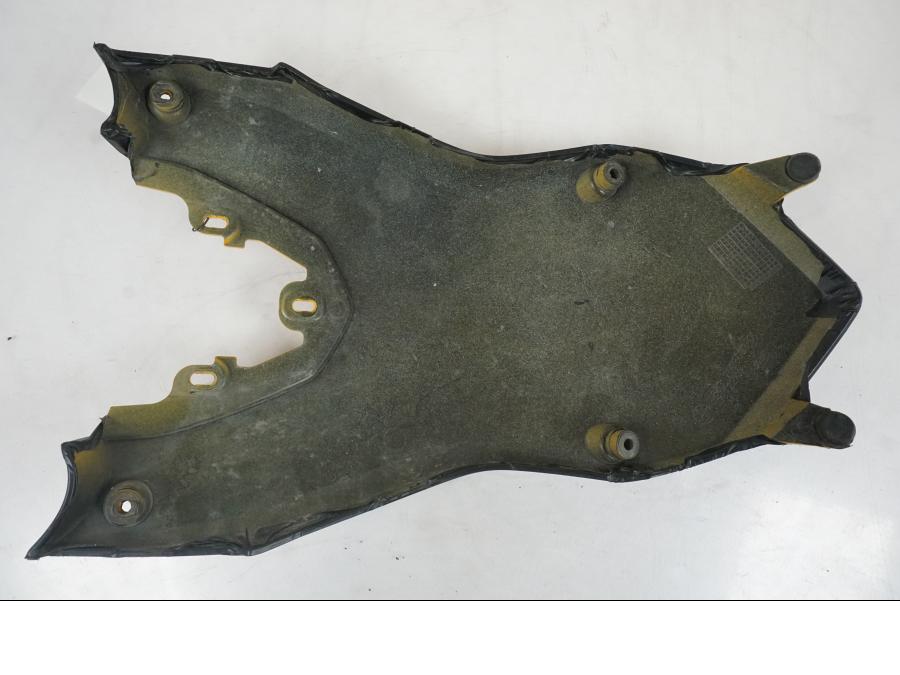 Extrabild1 på Bensintankskåpa från en BMW F 800 GS -2008 motorcykel.