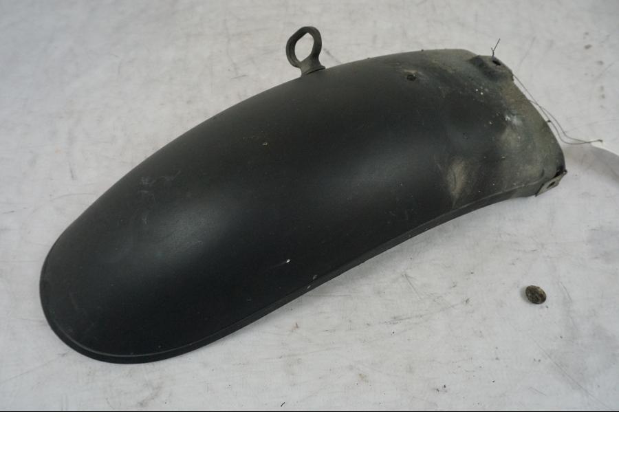 Framsidan på Framskärm från en BMW R 850 R -2004 motorcykel.