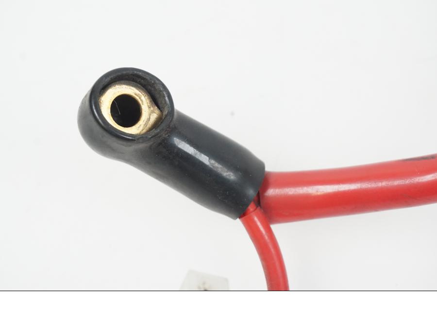 Snett nerifrån på Kablage från en Yamaha XJ 900 -1997 motorcykel.