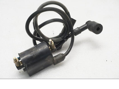 Framsidan på Tändspole från en Kawasaki VN 1500 Mean Streak -2003 motorcykel.