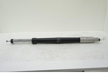 Baksidan på Gaffelben från en BMW R 1200 GSA -2011 motorcykel.