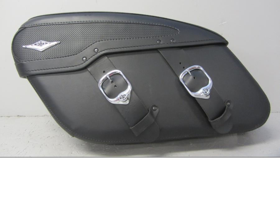 Framsidan på Sidoväska från en H-D Touring Road King Classic FLHRCI -2018 motorcykel.