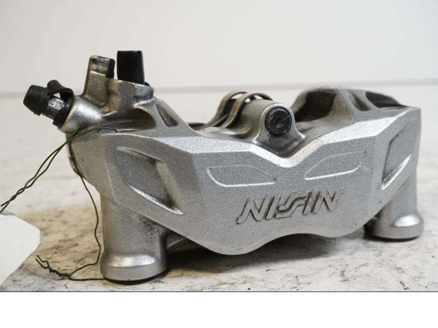 Framsidan på Bromsok från en Suzuki GSX 1300 BK -2008 motorcykel.