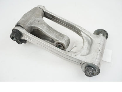 Snett uppifrån på Stötdämparlänkage från en Suzuki GSX-R 1000 -2007 motorcykel.