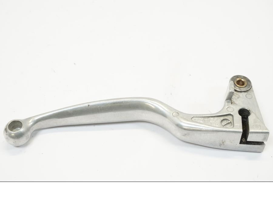 Vänster sida på Kopplingsgrepp från en Yamaha XVS 650 -2000 motorcykel.