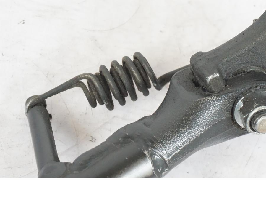 Höger sida på Sidostöd från en Suzuki GSX-R 750 -2007 motorcykel.