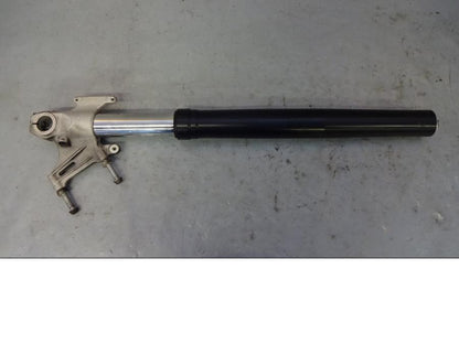 Framsidan på Gaffelben från en KTM 990 Super Duke -2009 motorcykel.