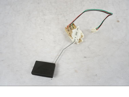 Framsidan på Bensintankgivare från en Triumph Bonneville T120 -2021 motorcykel.