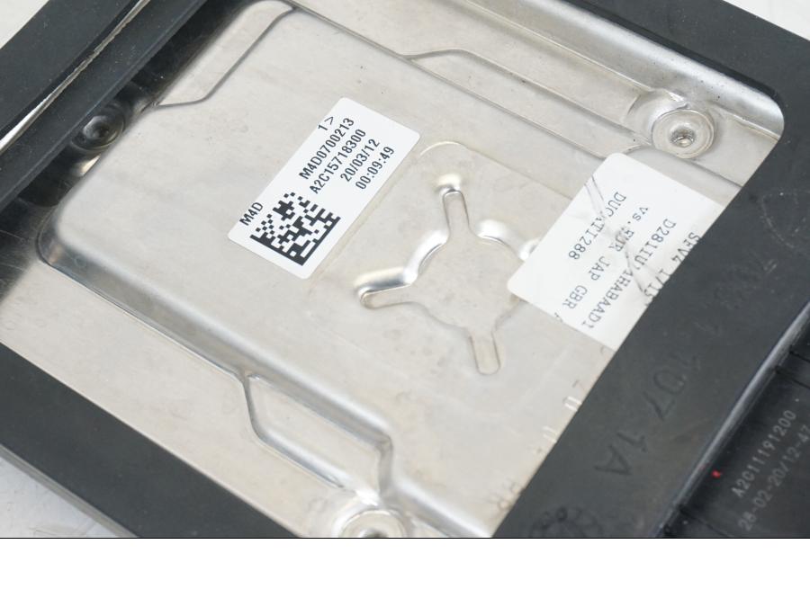 Extrabild3 på CDI / ECU från en Ducati Streetfighter V4 -2020 motorcykel.