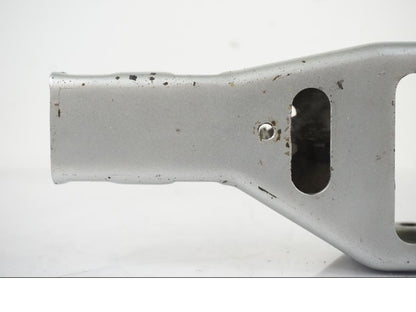 Snett nerifrån på Ramdel från en BMW F 650 CS -2002 motorcykel.