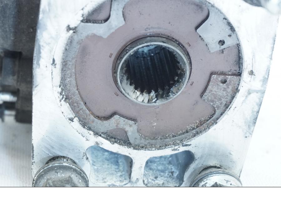 Vänster sida på Slutväxel från en Honda VFR 1200 -2012 motorcykel.