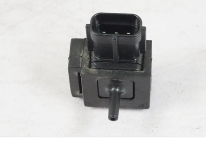 Baksidan på Mapsensor från en Suzuki GSX-R 600 -2007 motorcykel.