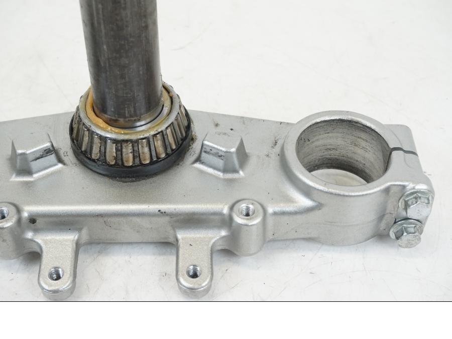 Höger sida på Gaffelkrona från en Yamaha WR 125 -2011 motorcykel.