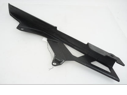 Snett uppifrån på Kedjeskydd från en Suzuki GSX-R 750 -2009 motorcykel.