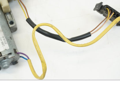 Höger sida på Vindrutemotor från en BMW K 1200 LT -2004 motorcykel.