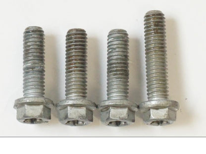 Höger sida på Oljepump från en KTM 1190 Adventure -2015 motorcykel.