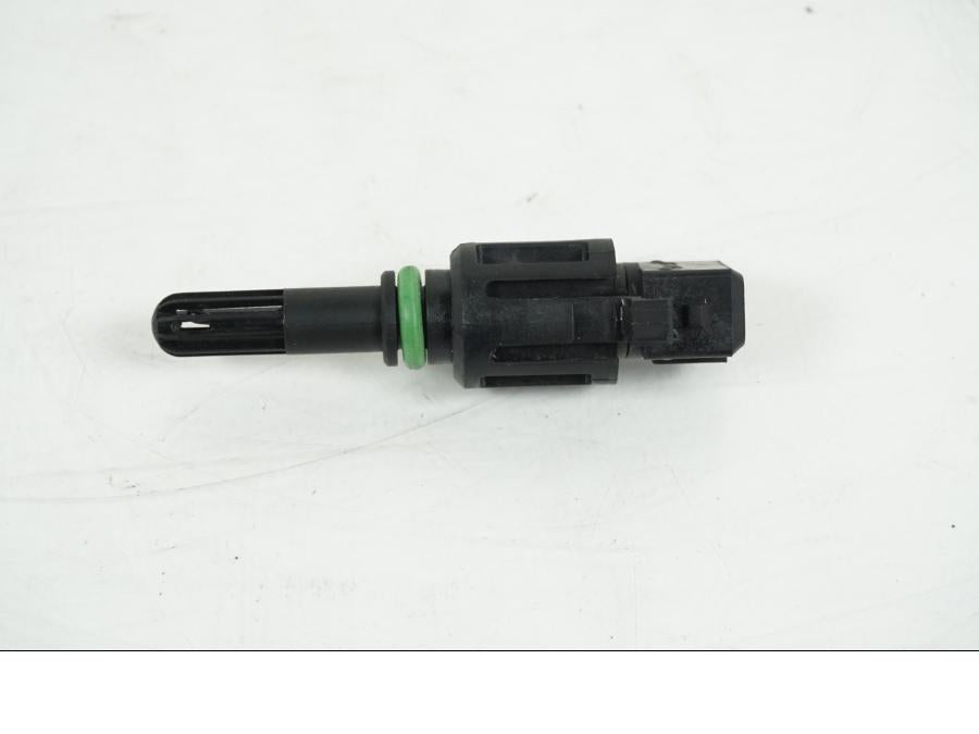 Höger sida på Luftburksensor från en BMW S 1000 RR -2011 motorcykel.