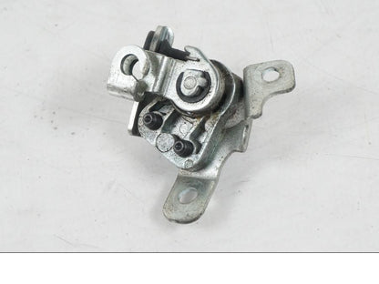 Extrabild1 på <p>Låssats från Kawasaki Ninja 300 ABS 2014.</p>

<p>1st nyckel, tändningslås, sadellås, tanklock.</p> motorcykel.