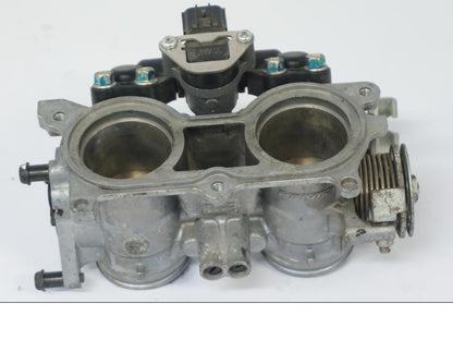 Extrabild1 på Spjällhus från en Honda CB 500 X -2015 motorcykel.