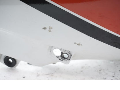 Snett nerifrån på Toppkåpa från en Suzuki GSX 1100 EF -1985 motorcykel.