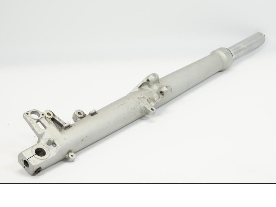 Höger sida på Gaffelben från en BMW R 1150 RS -2004 motorcykel.