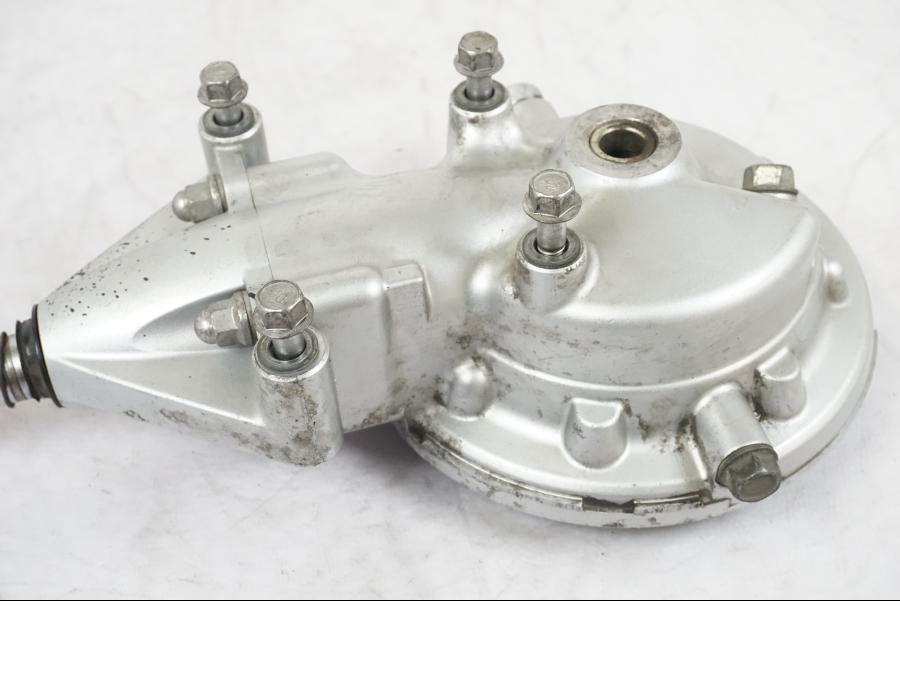 Vänster sida på Slutväxel från en Yamaha XVS 1100 -2000 motorcykel.