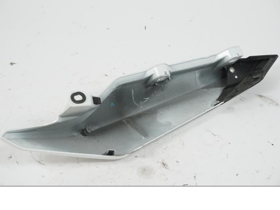 Extrabild1 på Bakvinge från en Yamaha XJ 6 -2011 motorcykel.