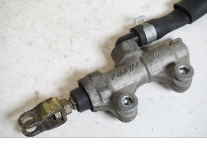 Höger sida på Bromshuvudcylinder från en Kawasaki ZX-7R -1997 motorcykel.