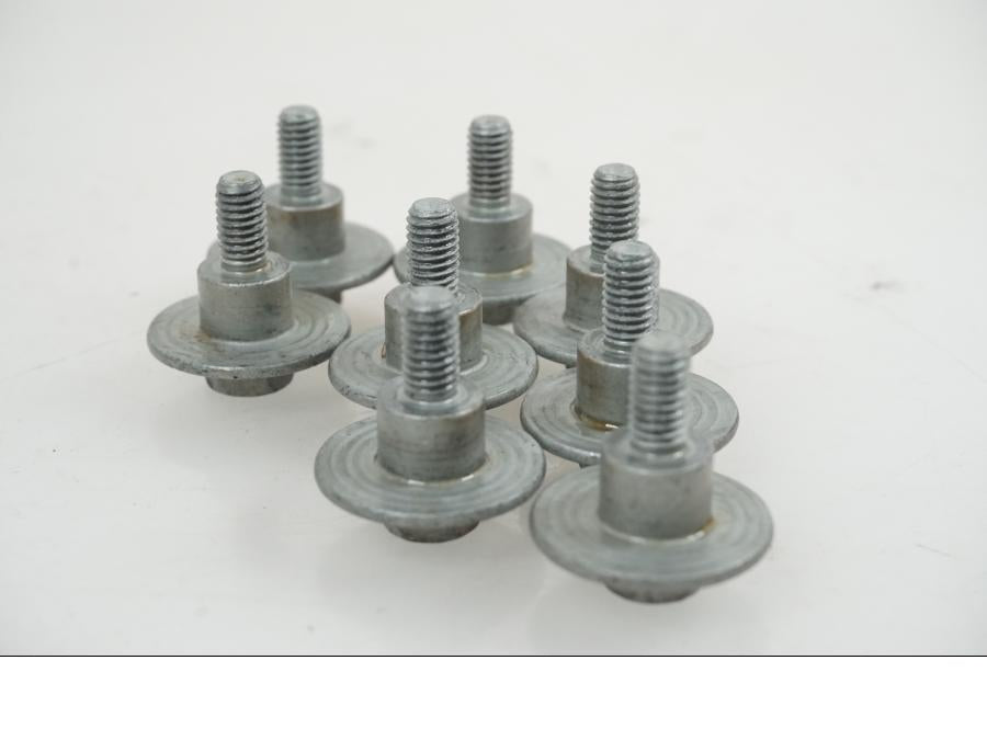 Framsidan på Skruv / Mutter etc från en KTM 1290 Super Duke R -2021 motorcykel.