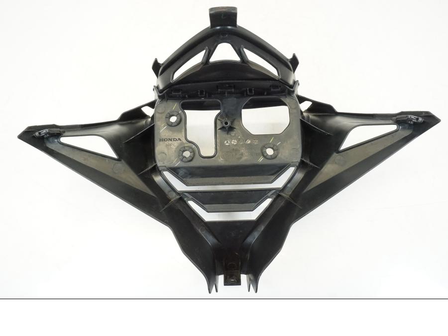 Snett nerifrån på Instrumentkåpa från en Honda CBR 650 R -2019 motorcykel.